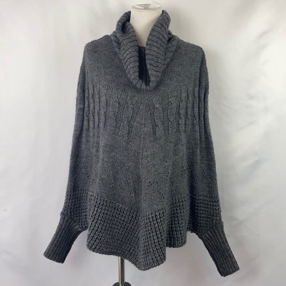 Maison Pholya Women's Gray Italian Wool NWT  Turtleneck Sweater Size Large / XL